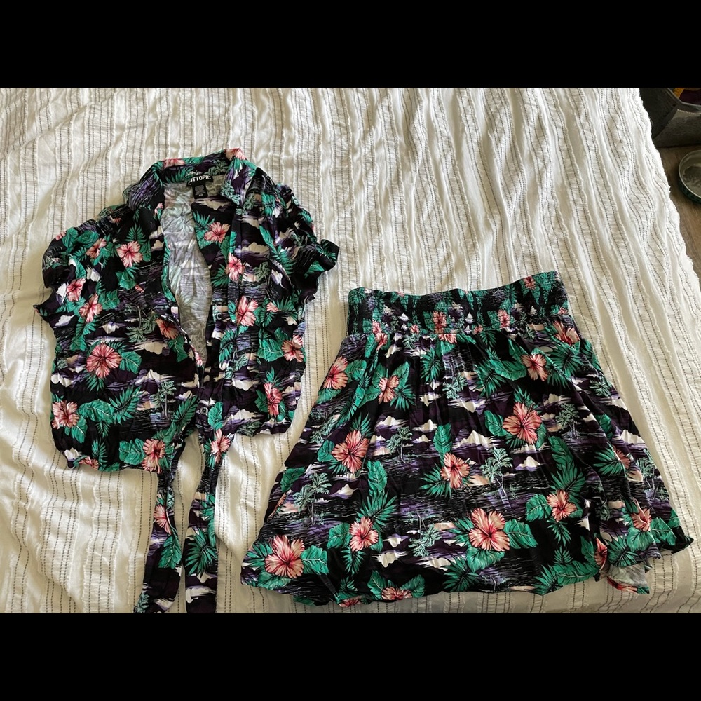 Hot Topic Tropical Shirt and Skirt Set
